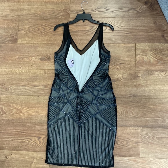 Size 10 lined beaded just above the knee cocktail dress. - Picture 6 of 7